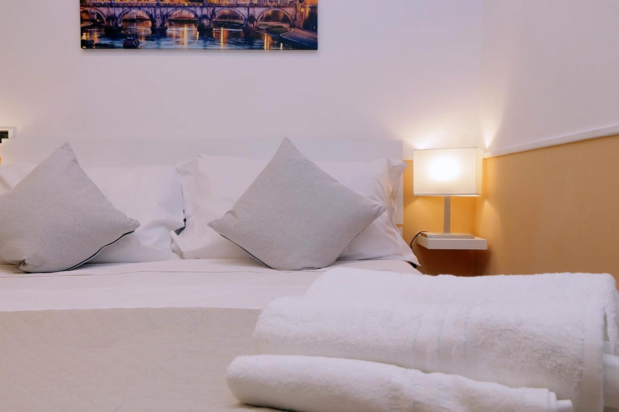 Trevi Feddy'S Apartment Рим Екстер'єр фото